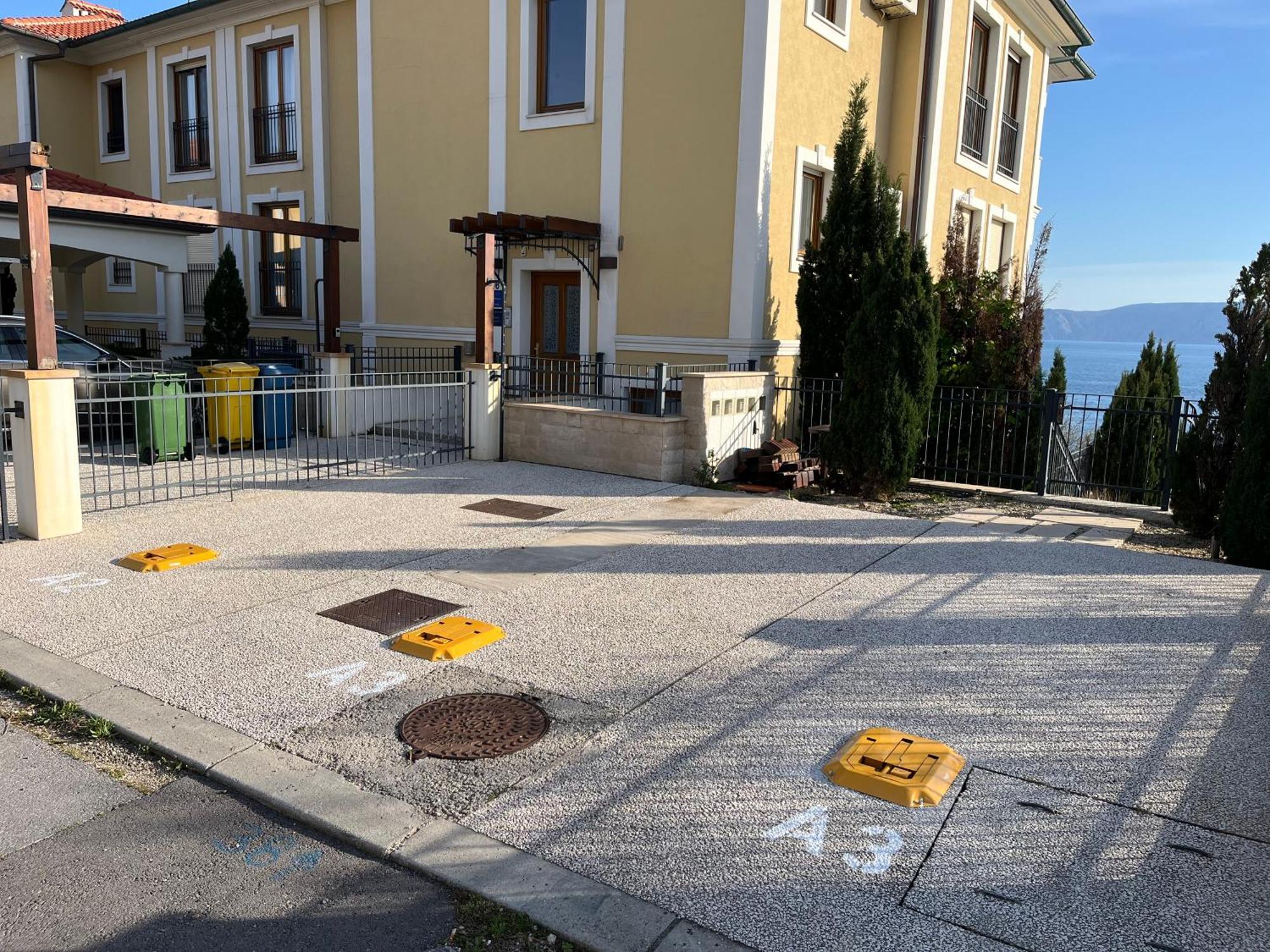 Grosszuegiges Direkt Am Mit Eigenem Pool - Povile Apartament *